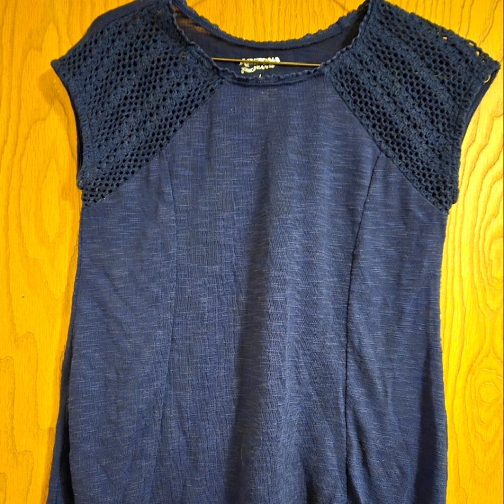 Girls SHIRT size L/14 Arizona Jeans Co. Navy blue shirt sleeve